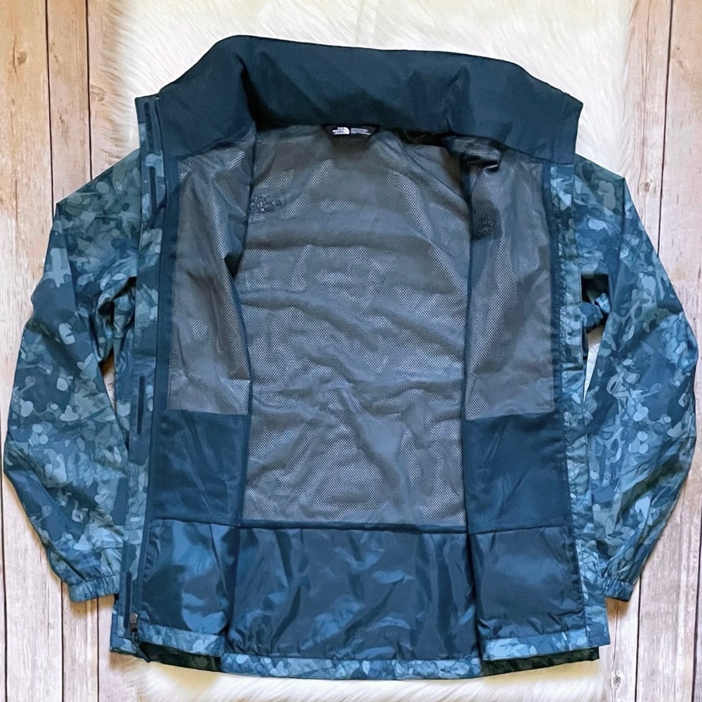 The North Face Women’s Printed Resolve 2 Rain Jacket - Picture 6 of 10
